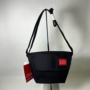 Manhattan Portage Black Small Messenger Bag